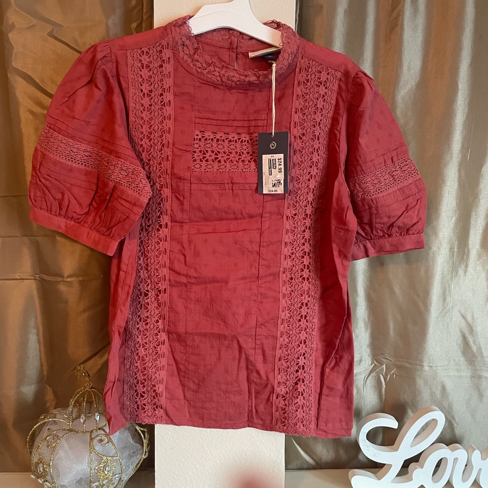 Universal Threads Shirt - Picture 2 of 6